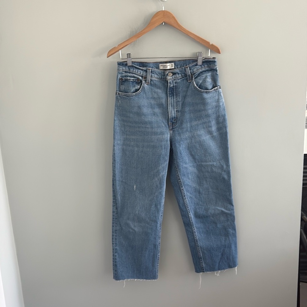 Abercrombie The 90s Straight Ultra High Rise Jeans